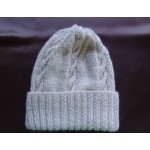 Alpaca cable hat with turned up ribbing white